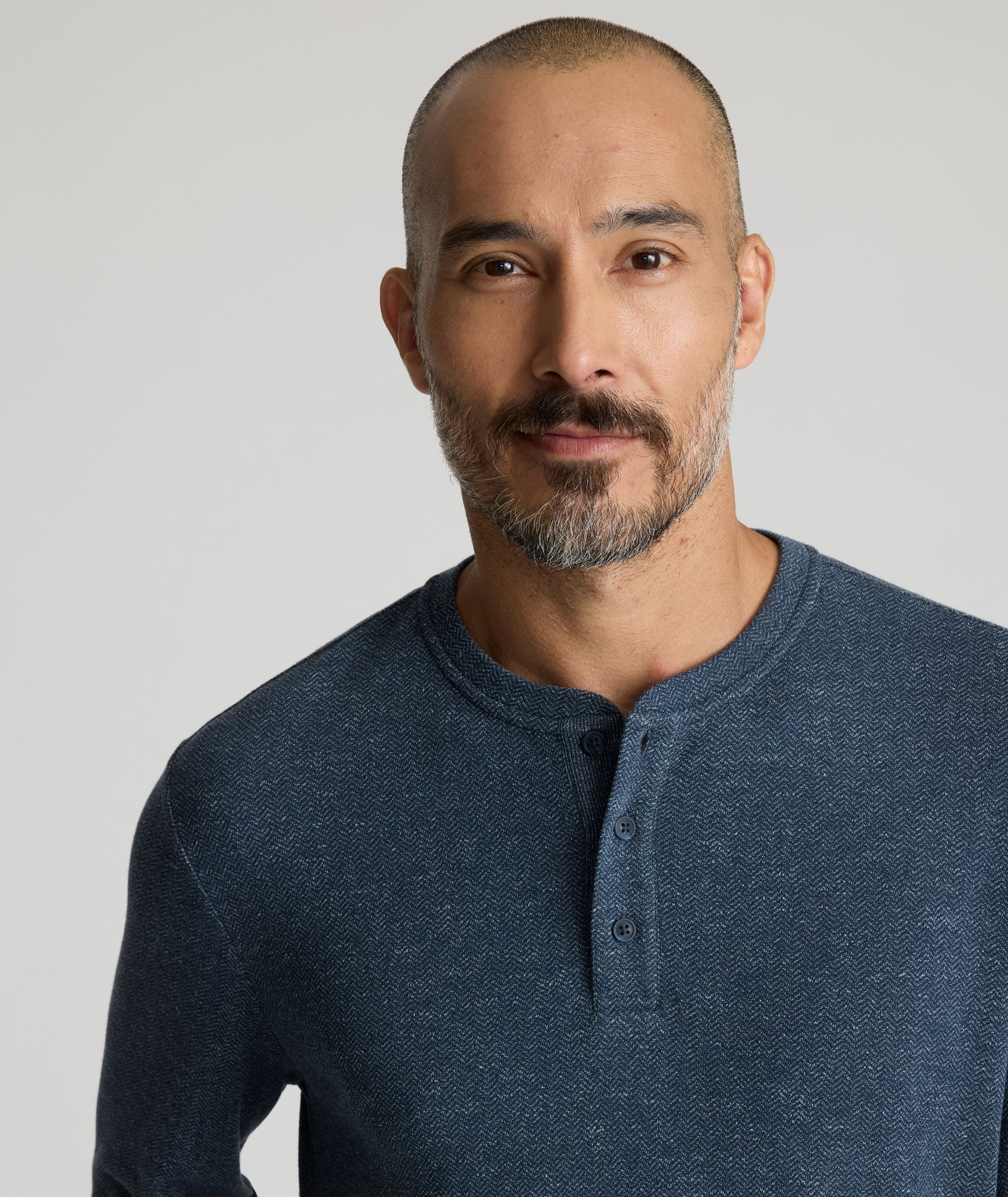 Stretch Cotton Herringbone Henley