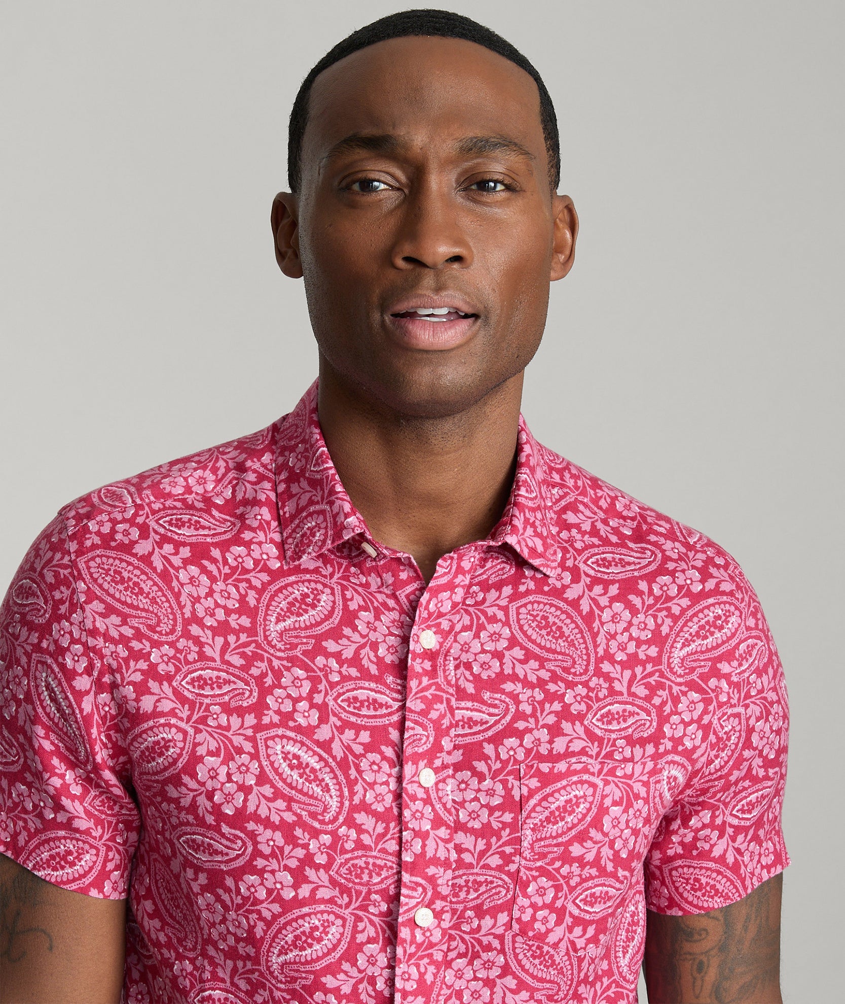 Linen Short-Sleeve Turner Shirt - FINAL SALE